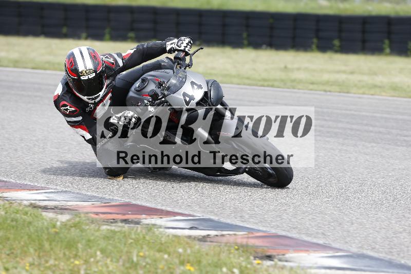 /Archiv-2025/07 19.04.2025 Speer Racing ADR/Gruppe gelb/44